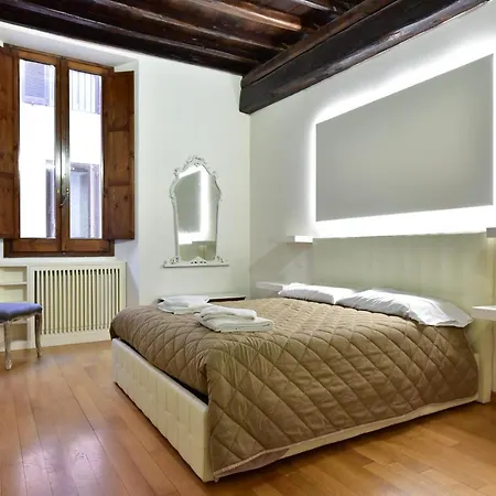 Elite 2 Apartament *